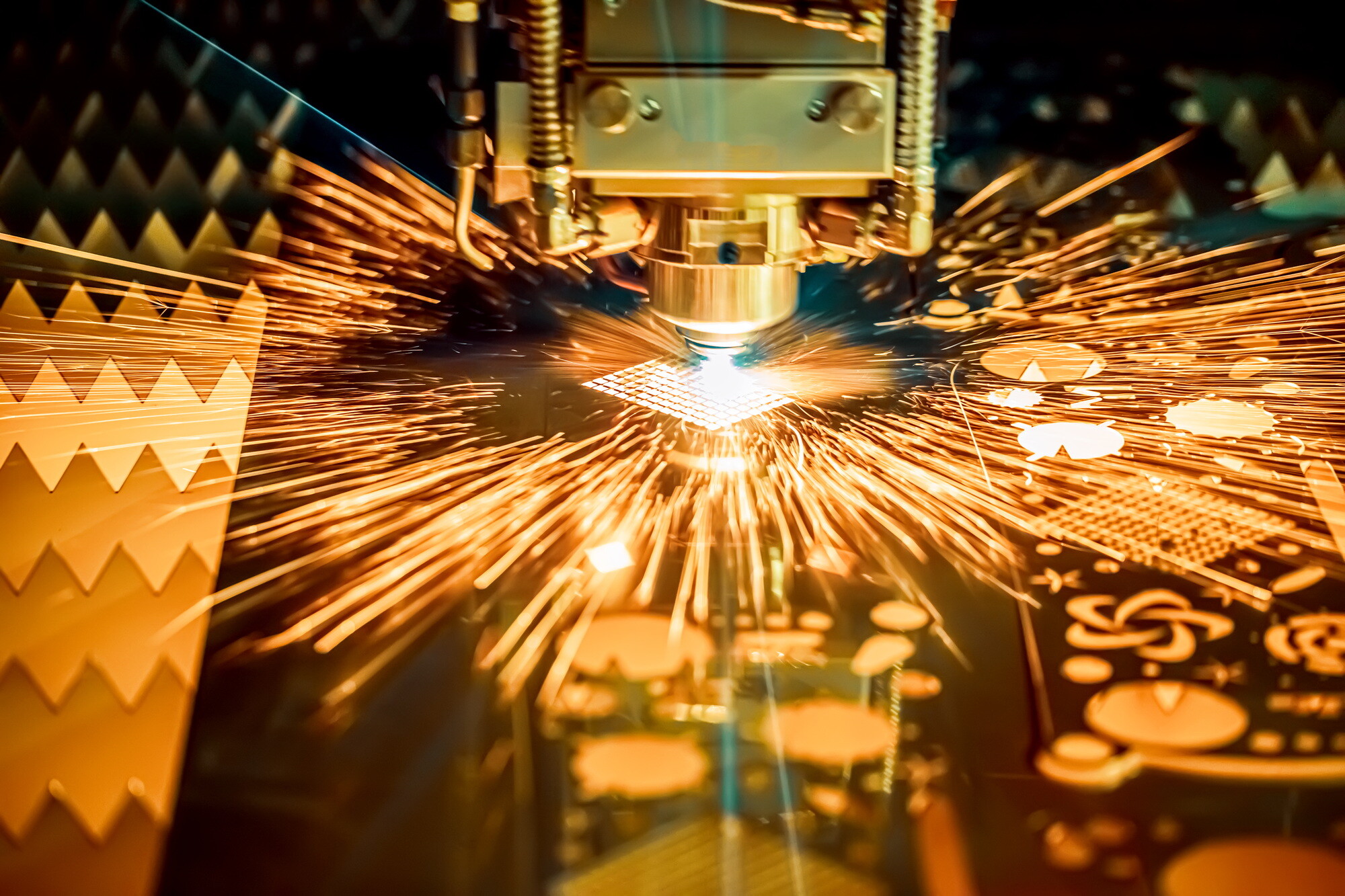 Lazer Kesim, CNC Lazer Kesim, CNC Laser cutting of metal, modern industrial technology. HL Metal Demir Çelik Sanayi