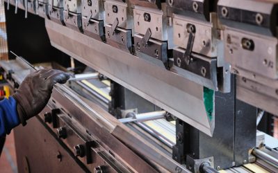 Abkant Büküm, Sac büküm, HL METAL Demir Çelik Sanayi, hydraulic press brake, metal kesim, metal büküm, esenyurt metal kesim