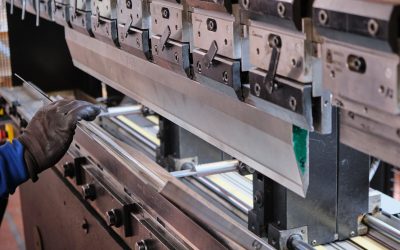 Abkant Büküm, Sac büküm, HL METAL Demir Çelik Sanayi, hydraulic press brake, metal kesim, metal büküm, esenyurt metal kesim